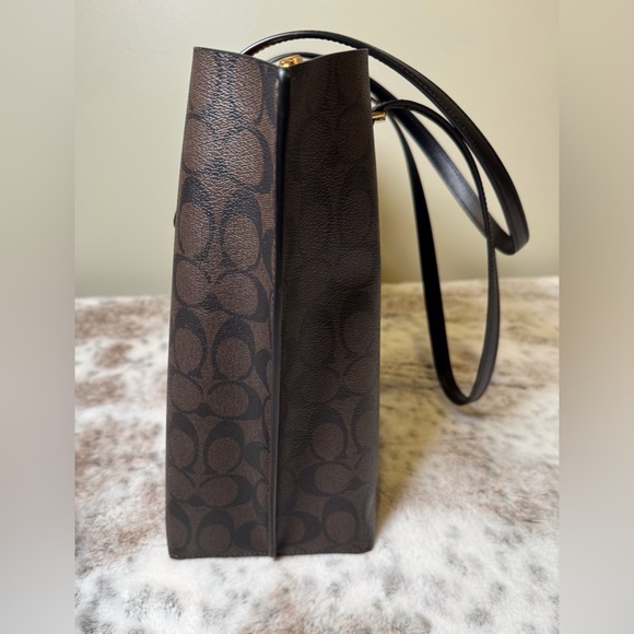 COACH SIGNATURE MOLLIE TOTE IN BROWN/BLACK. EXCELLENT PRELOVED CONDITION! - Picture 4 of 10